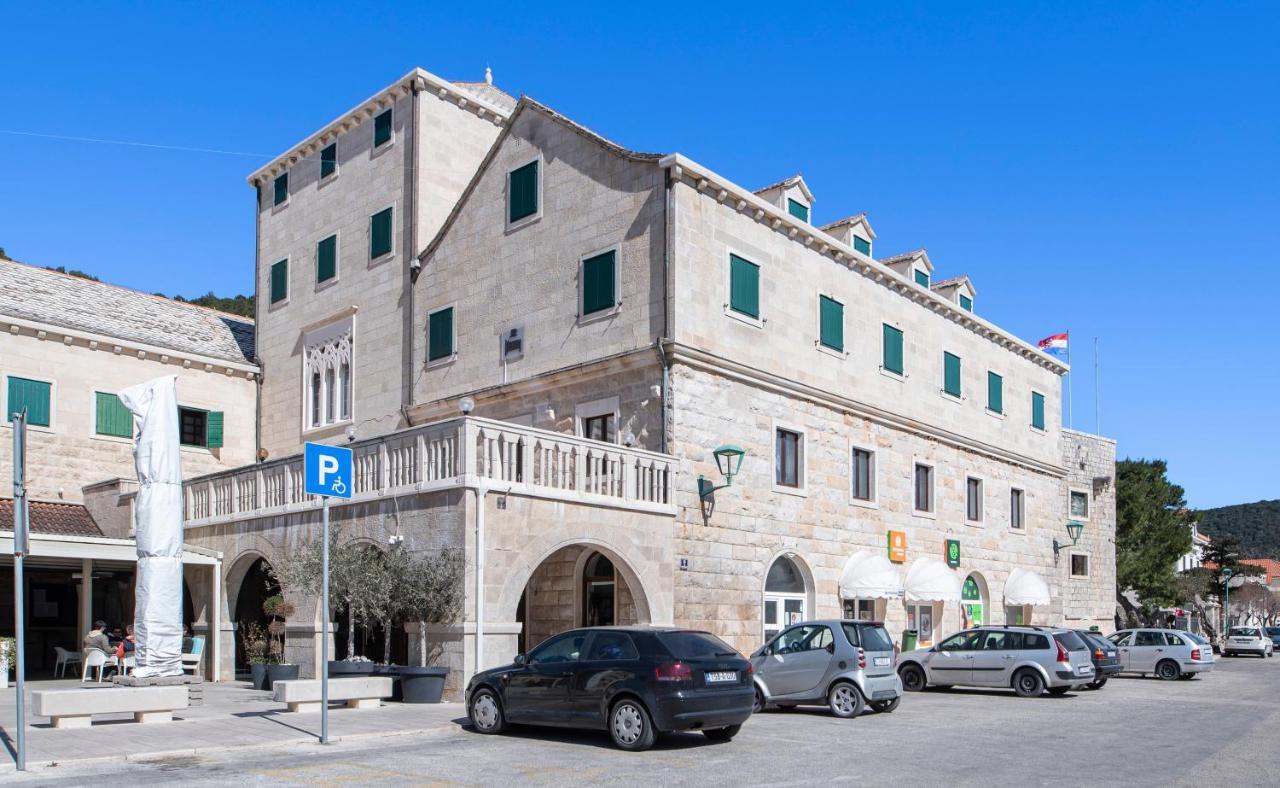 Bed & Breakfast Blanc Pucisca Esterno foto