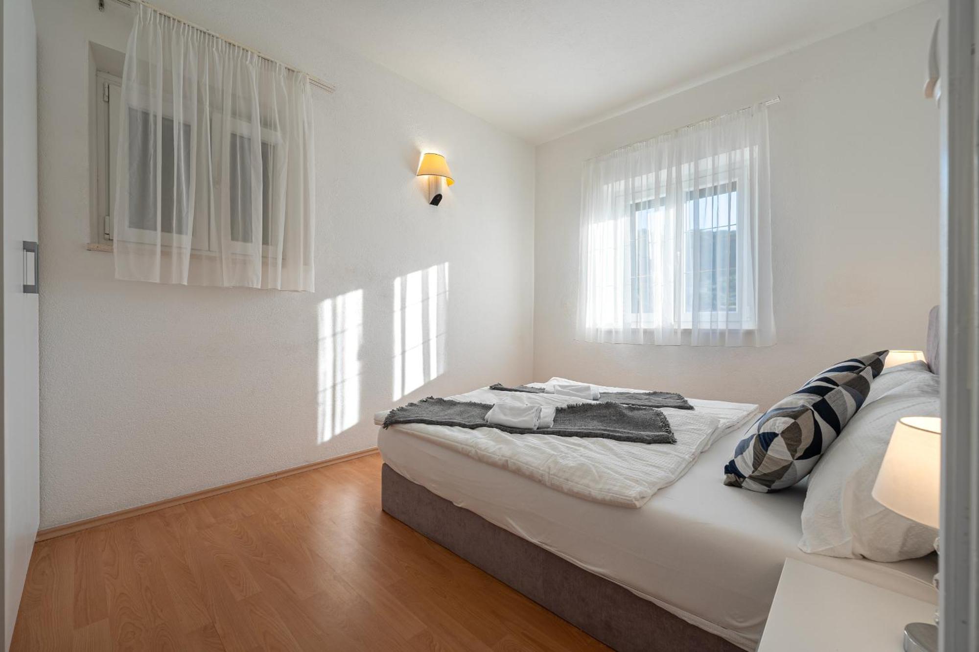 Bed & Breakfast Blanc Pucisca Camera foto