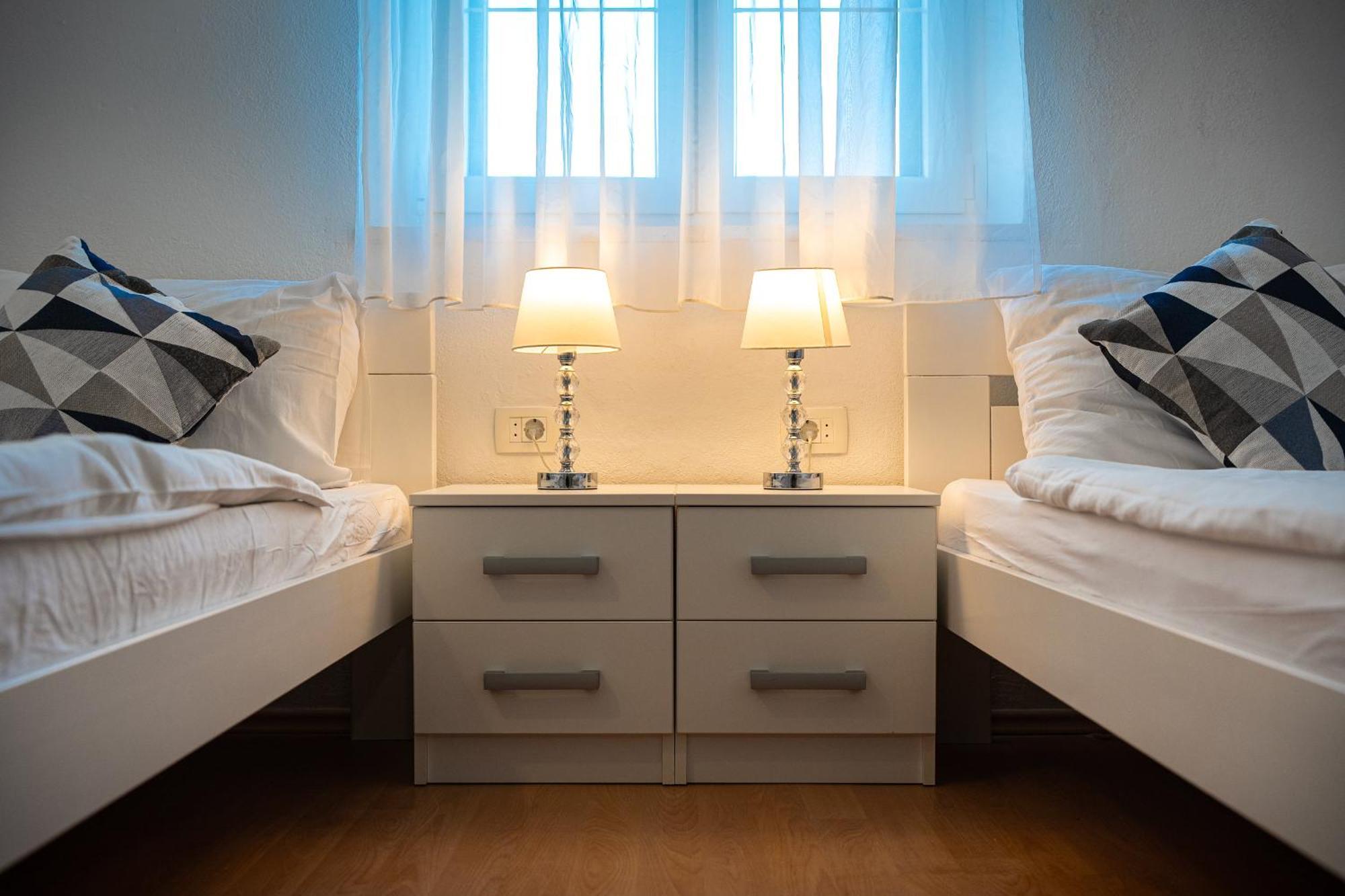 Bed & Breakfast Blanc Pucisca Esterno foto